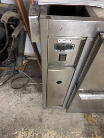 1423646-9 Kylbänk med 6 draglådor och separat kompressor