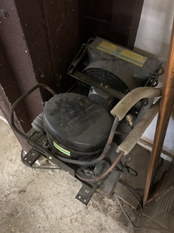 1423646-12 Kylbänk med 6 draglådor och separat kompressor