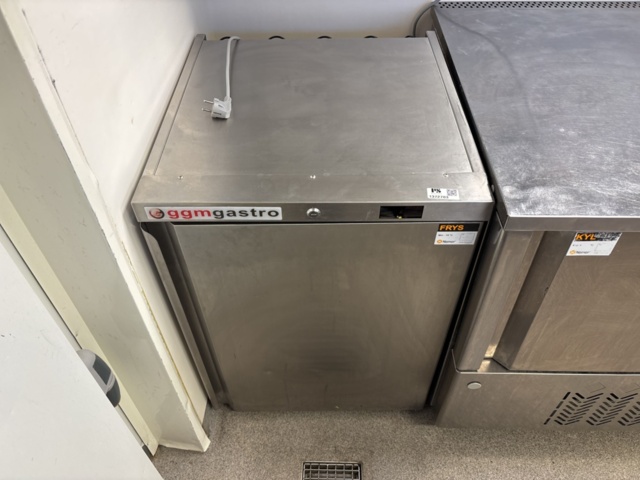 1372703-5 Frysskåp – GGM Gastro