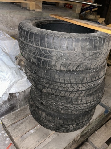 1423660-35 Större samling med diverse reservdelar och inventarier från båtverkstad