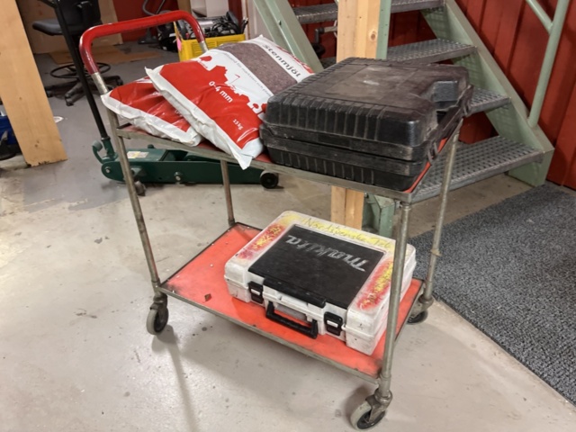 1431532-12 Material carts, warehouse carts, rolling tables, etc.