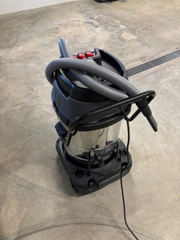 1372687-3 Våt- och torrdammsugare - PELA JN601-80L-3000W