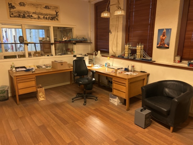 1423661-2 Större samling med diverse kontorsmöbler