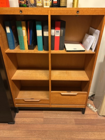 1423661-37 Större samling med diverse kontorsmöbler