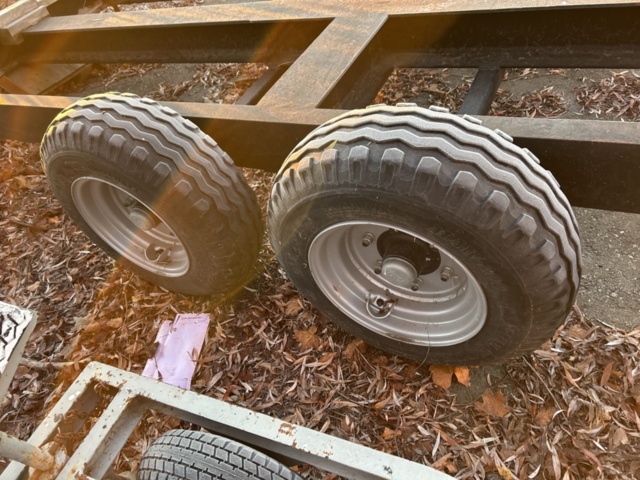 1423671-17 Boat cradle/pick-up trolley