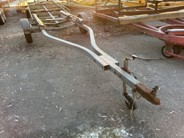 1423672-1 Boat cradle/pickup trailer - Escort Trailer Corporation