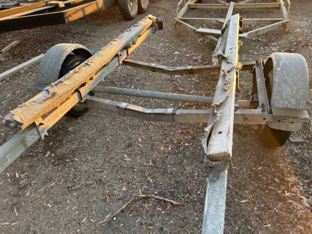 1423672-11 Boat cradle/pickup trailer - Escort Trailer Corporation