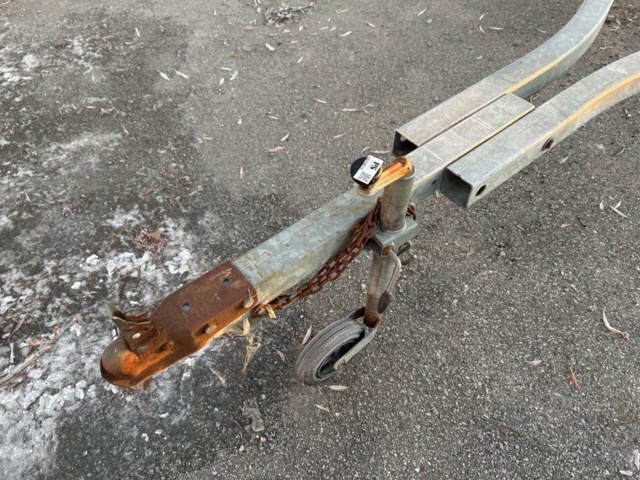 1423672-12 Boat cradle/pickup trailer - Escort Trailer Corporation