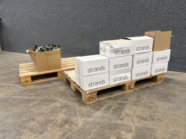 1454230-1 Parti med LED-Bar fästen Volvo