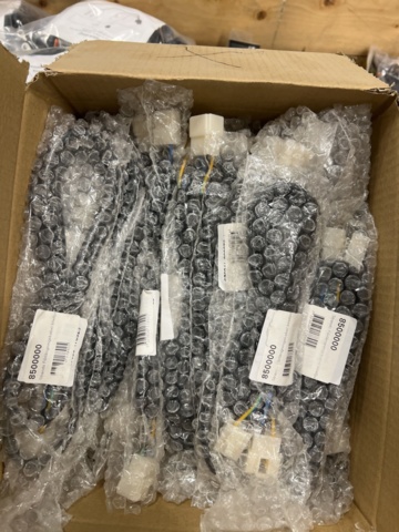 1454231-4 Förlängningskablage och kabelhärvor för extraljus