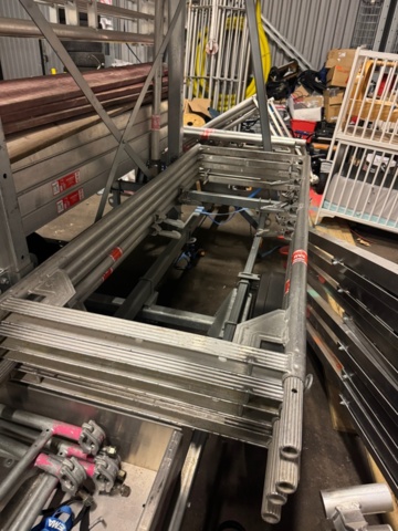 1356883-6 Transportsläp med 70 m² ställning samt fallskydd - Tysse - 2021