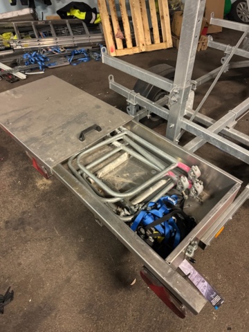 1356883-13 Transportsläp med 70 m² ställning samt fallskydd - Tysse - 2021