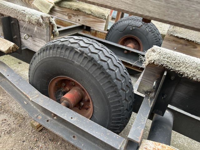 1423682-13 Samling med båtvaggor/upptagningsvagnar ca 12 st