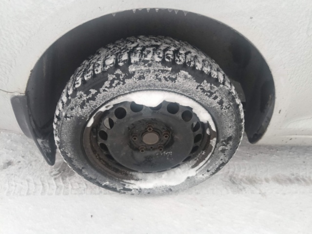 1401045-13 Volkswagen Caddy Maxi Kombi 1.9 TDI -2010