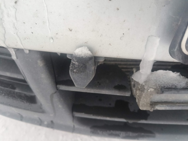 1401045-19 Volkswagen Caddy Maxi Kombi 1.9 TDI -2010