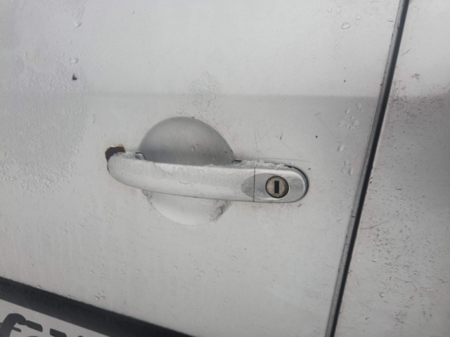 1401045-32 Volkswagen Caddy Maxi Kombi 1.9 TDI -2010