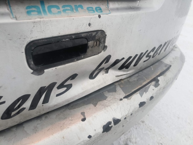 1401045-37 Volkswagen Caddy Maxi Kombi 1.9 TDI -2010