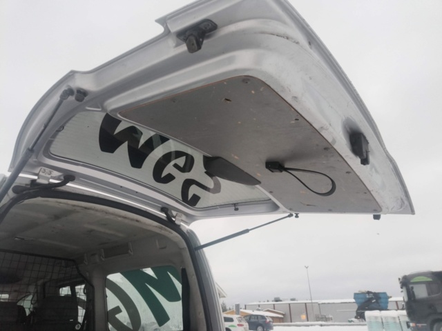 1401045-52 Volkswagen Caddy Maxi Kombi 1.9 TDI -2010