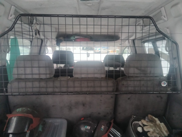 1401045-56 Volkswagen Caddy Maxi Kombi 1.9 TDI -2010