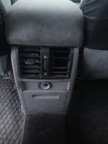 1401045-62 Volkswagen Caddy Maxi Kombi 1.9 TDI -2010