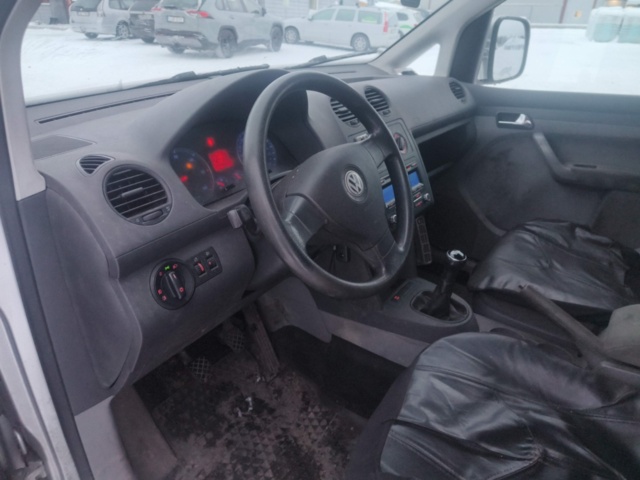 1401045-66 Volkswagen Caddy Maxi Kombi 1.9 TDI -2010