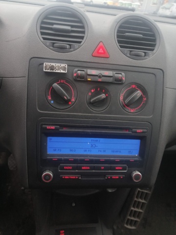 1401045-70 Volkswagen Caddy Maxi Kombi 1.9 TDI -2010