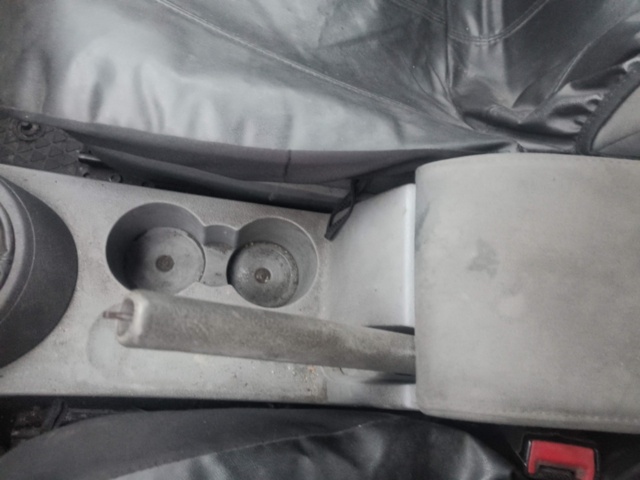 1401045-73 Volkswagen Caddy Maxi Kombi 1.9 TDI -2010