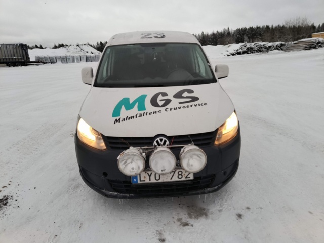 1401046-8 Volkswagen Caddy 1.6 TDI DPF DSG -2011