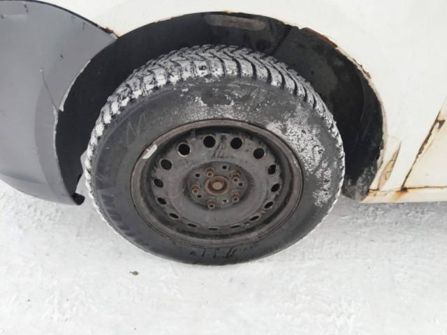 1401046-9 Volkswagen Caddy 1.6 TDI DPF DSG -2011