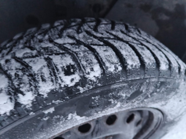 1401046-10 Volkswagen Caddy 1.6 TDI DPF DSG -2011