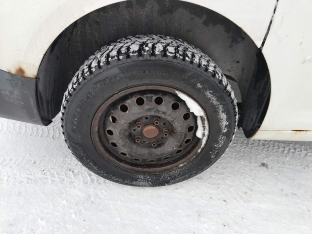 1401046-13 Volkswagen Caddy 1.6 TDI DPF DSG -2011