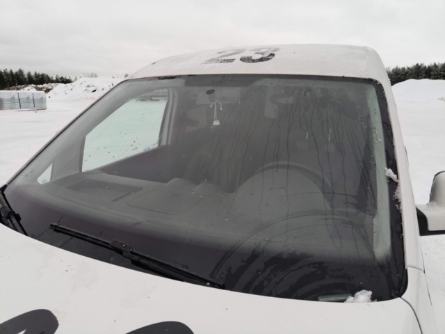 1401046-24 Volkswagen Caddy 1.6 TDI DPF DSG -2011