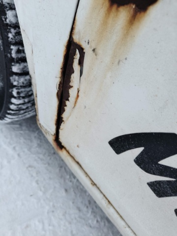 1401046-31 Volkswagen Caddy 1.6 TDI DPF DSG -2011