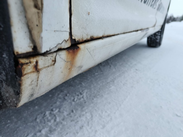 1401046-32 Volkswagen Caddy 1.6 TDI DPF DSG -2011