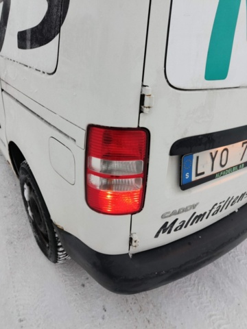 1401046-39 Volkswagen Caddy 1.6 TDI DPF DSG -2011