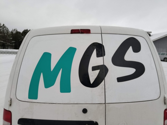 1401046-41 Volkswagen Caddy 1.6 TDI DPF DSG -2011