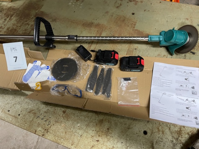 1454188-1 Grass trimmer