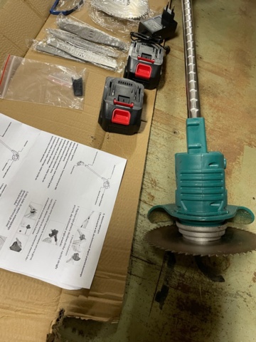 1454188-2 Grass trimmer