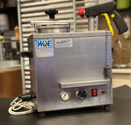1396258-1 Automatic gel machine with gun - W&E