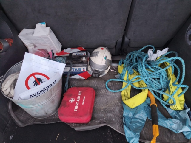 1401046-63 Volkswagen Caddy 1.6 TDI DPF DSG -2011