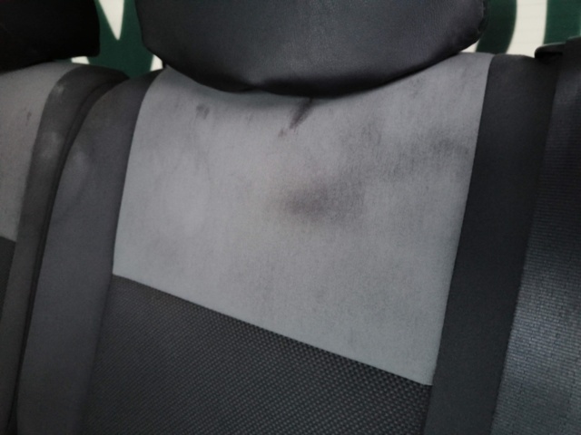 1401046-73 Volkswagen Caddy 1.6 TDI DPF DSG -2011