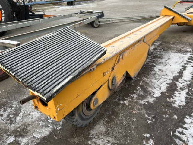 1423683-7 Hydraulisk båtvagga / upptagningsvagn