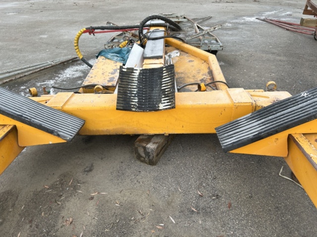 1423683-10 Hydraulisk båtvagga / upptagningsvagn