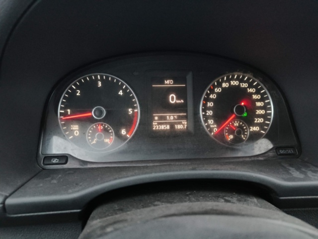 1401046-90 Volkswagen Caddy 1.6 TDI DPF DSG -2011