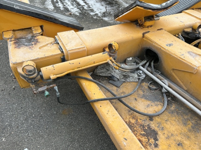 1423683-32 Hydraulisk båtvagga / upptagningsvagn