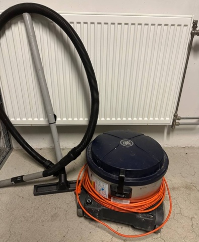 1396268-2 Dammsugare - Nilfisk GD930