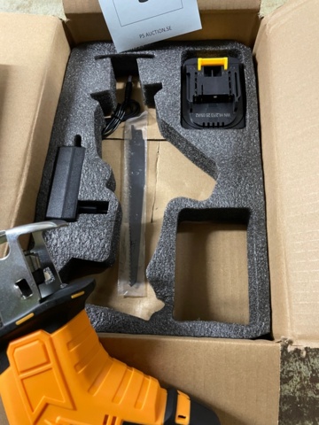 1454190-3 Batteridriven tigersåg