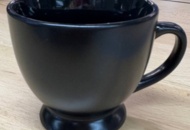 1396275 Svarta kaffekoppar på fot ca 50 st