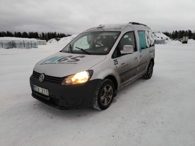 1401047-1 Volkswagen Caddy 1.6 TDI -2011