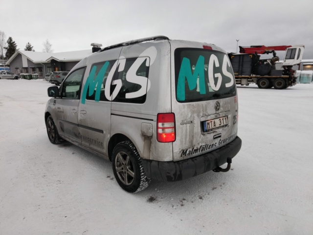 1401047-3 Volkswagen Caddy 1.6 TDI -2011